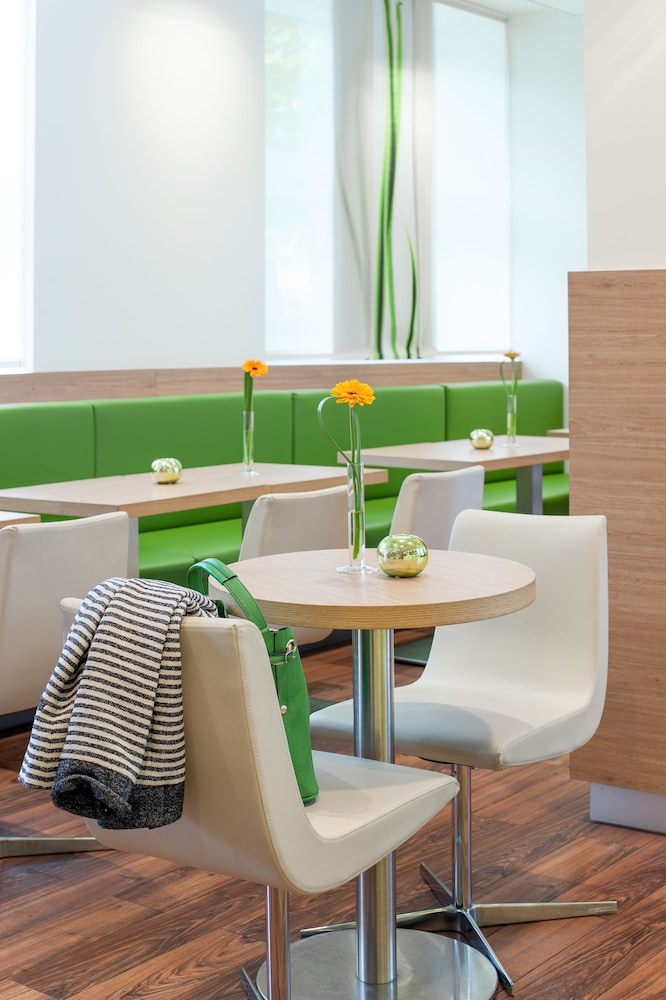 Ibis Dusseldorf Hauptbahnhof 63/67