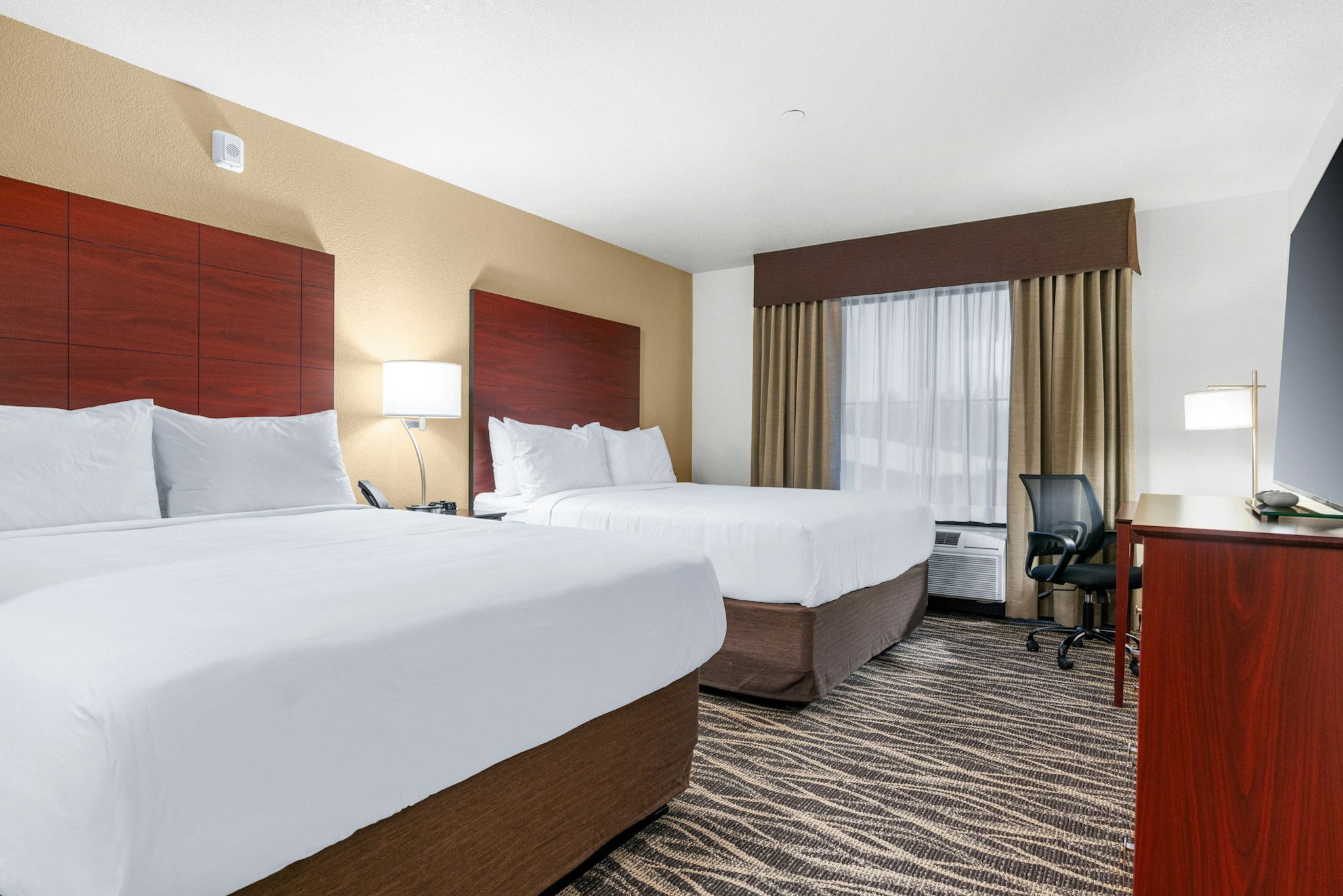 Cobblestone Hotel & Suites - Lynden 10/50