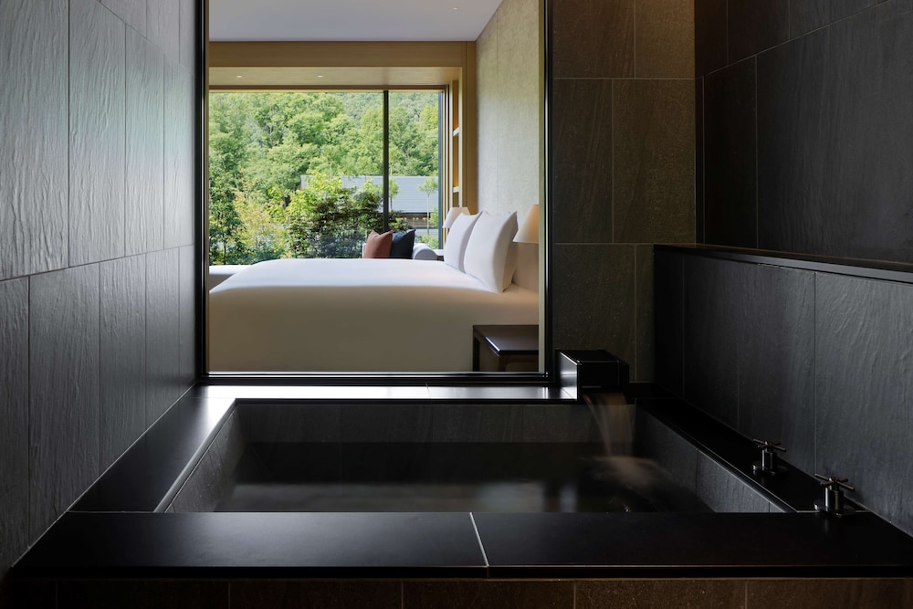 ROKU Kyoto, LXR Hotels & Resorts 28/78