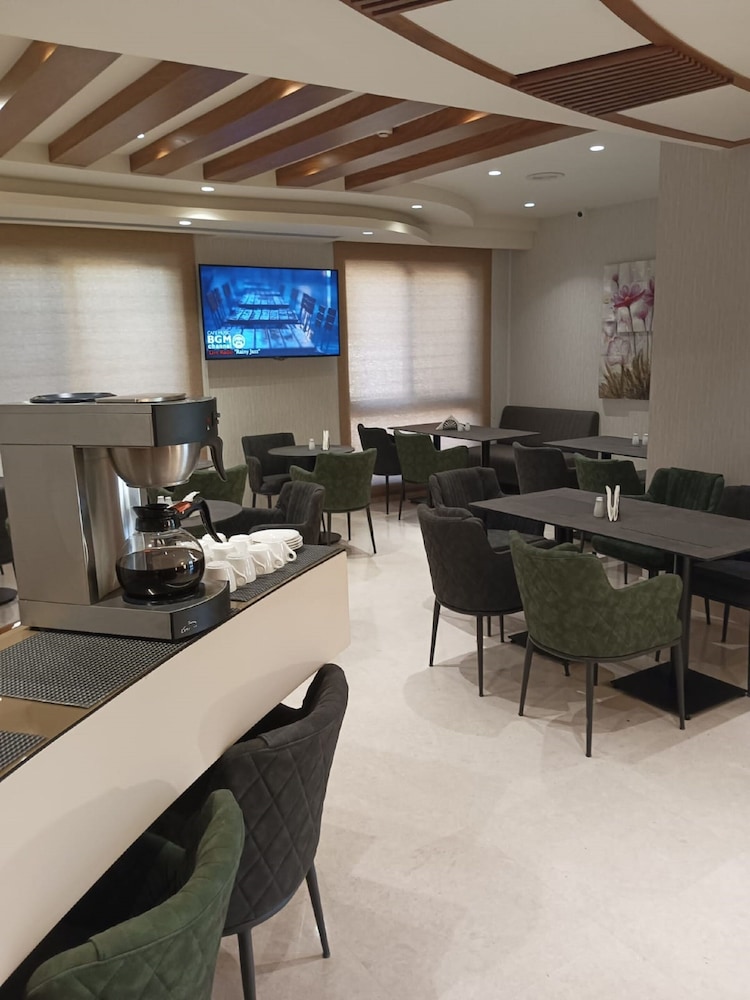 Celino Hotel 20/23