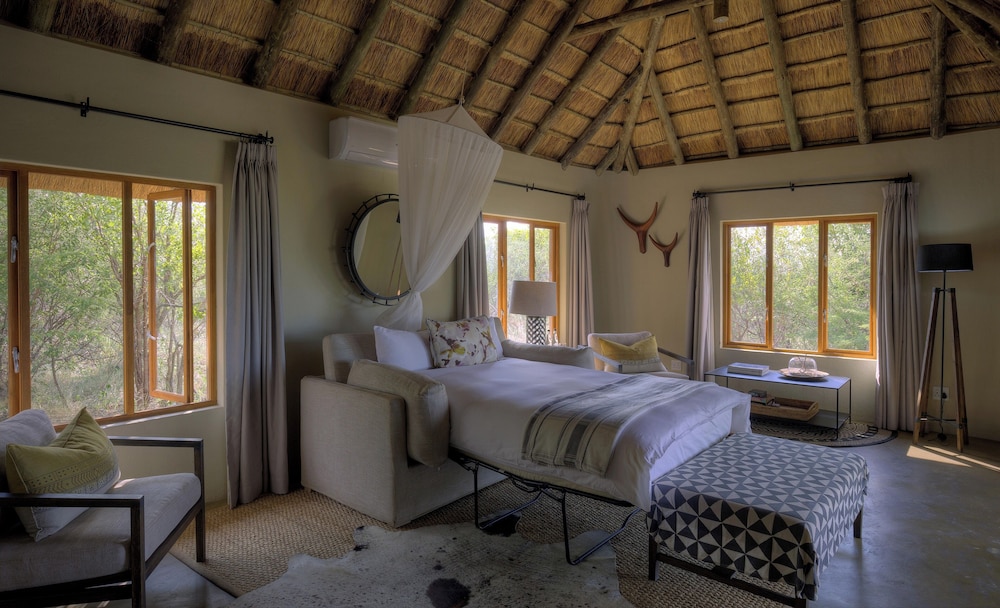 Rhulani Safari Lodge 15/76