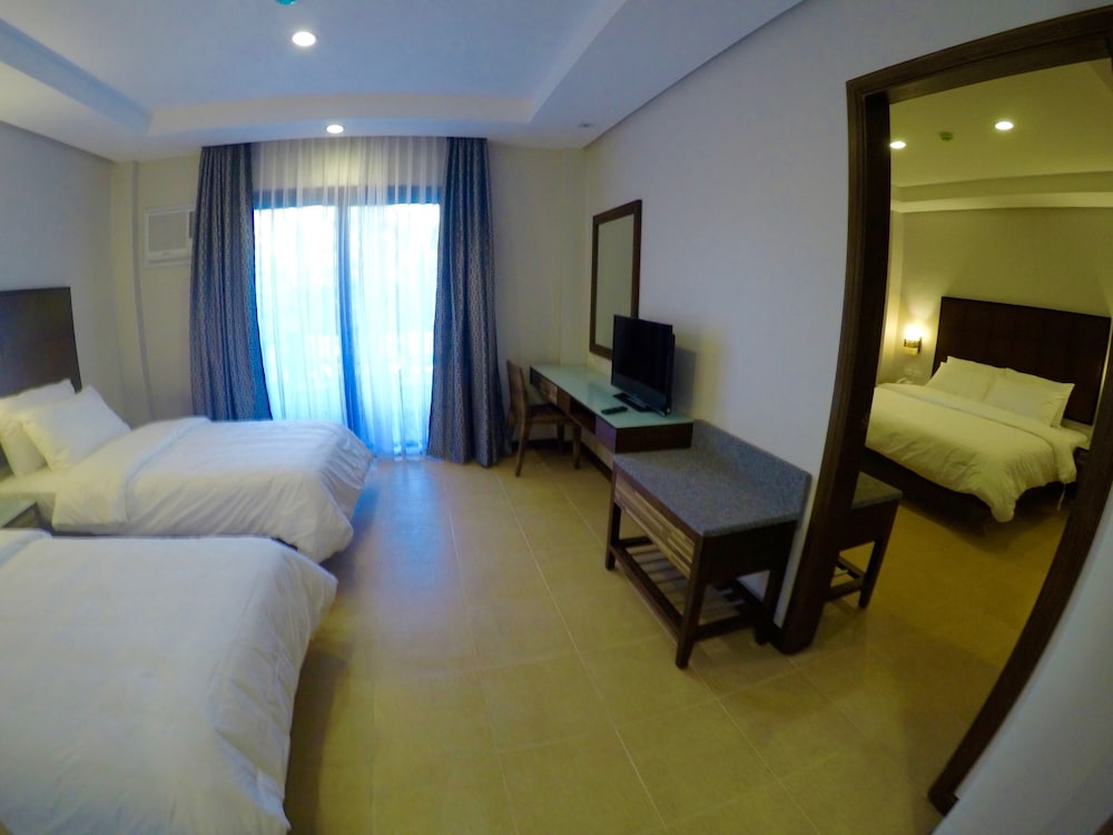 MO2 Lagoon Coron 28/61