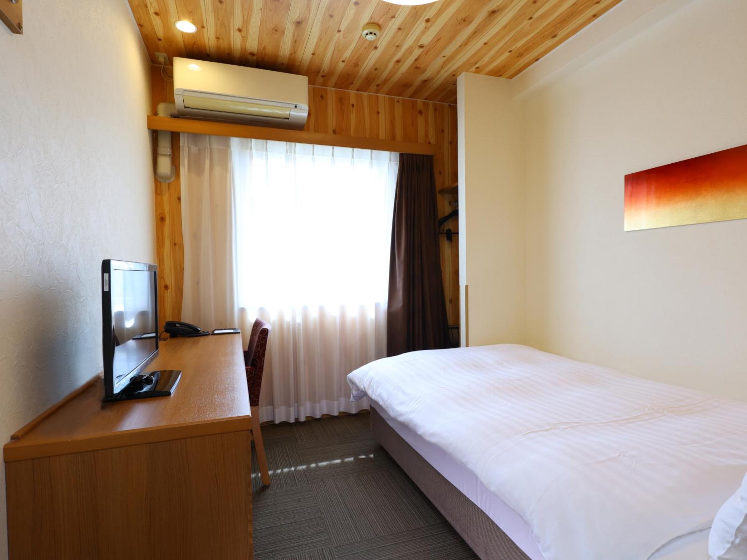 Economy, Semi Double Bed