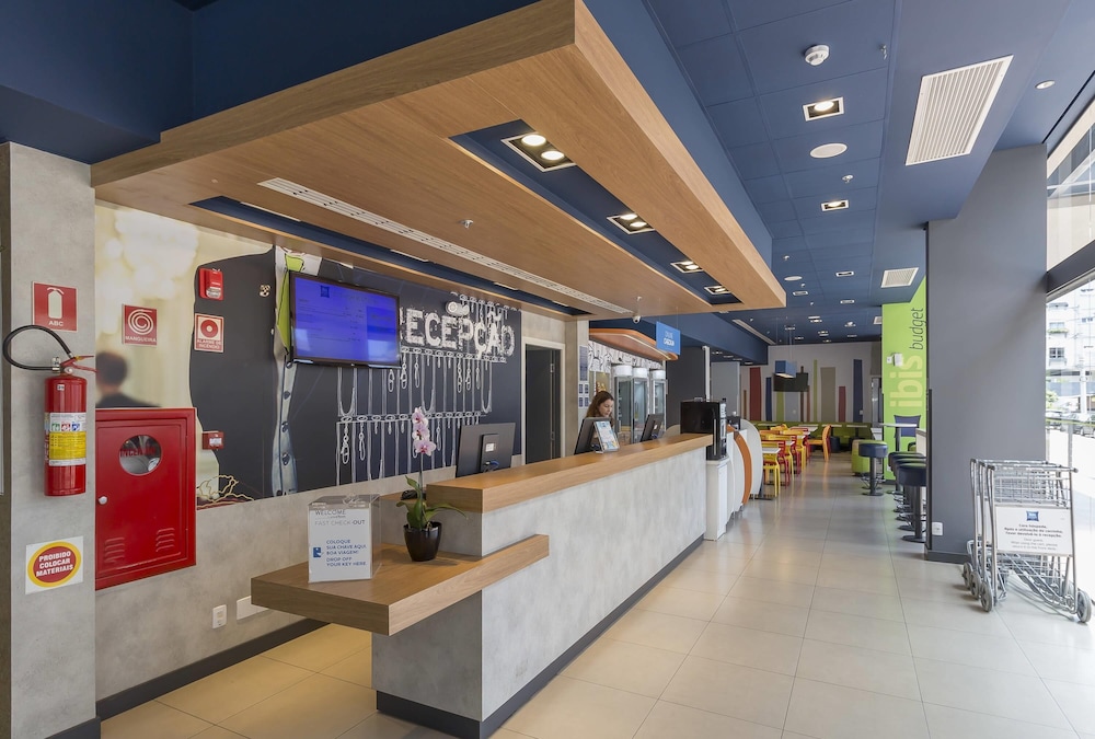 Ibis Budget Blumenau 10/68