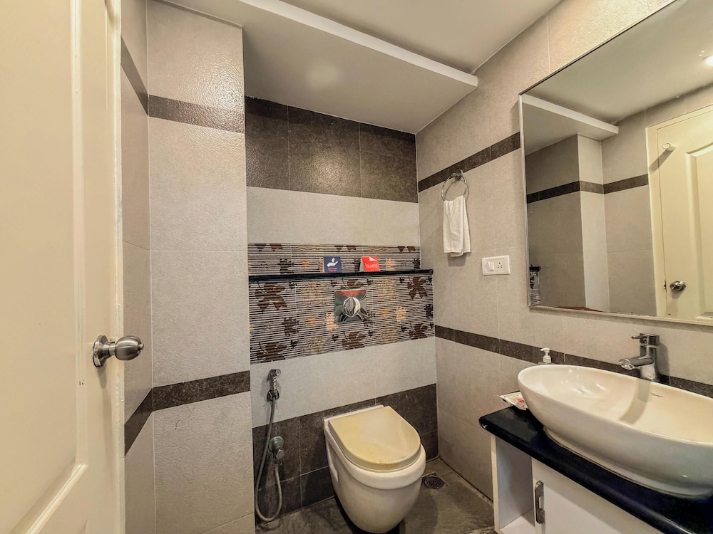 Zip By Spree Hotels Surabi International 58/58