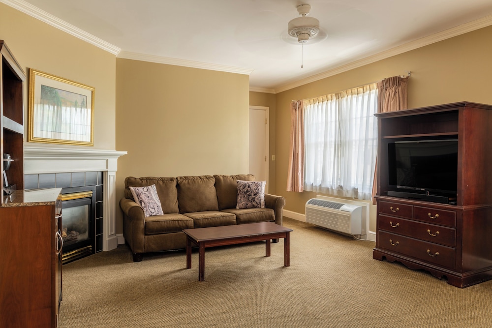 The Bethel Inn Resort 44/68