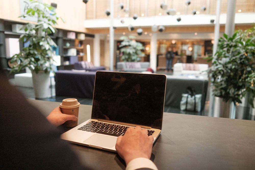 Radisson Blu Airport Terminal Hotel, Stockholm Arlanda Airport 5/50