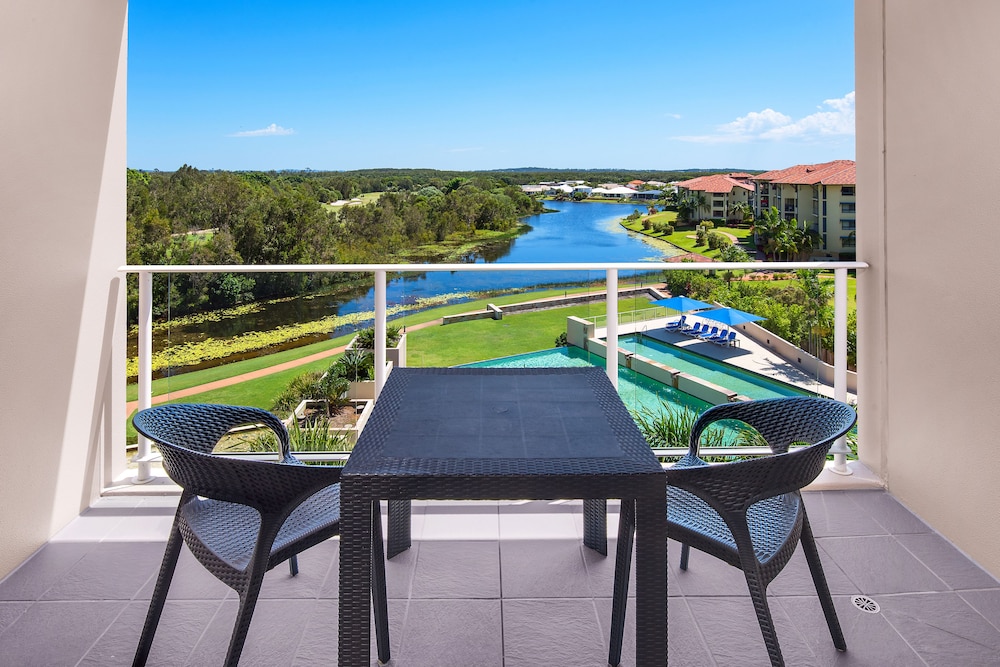 Pelican Waters Resort 28/68