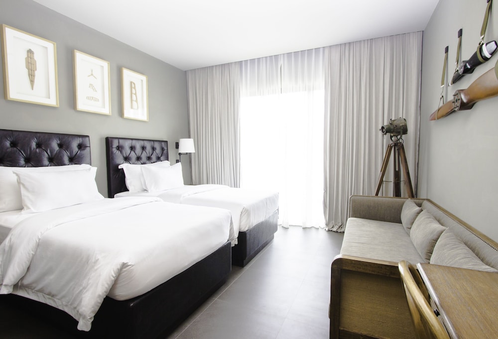 Sugar Marina Hotel AVIATOR Phuket Airport 17/60