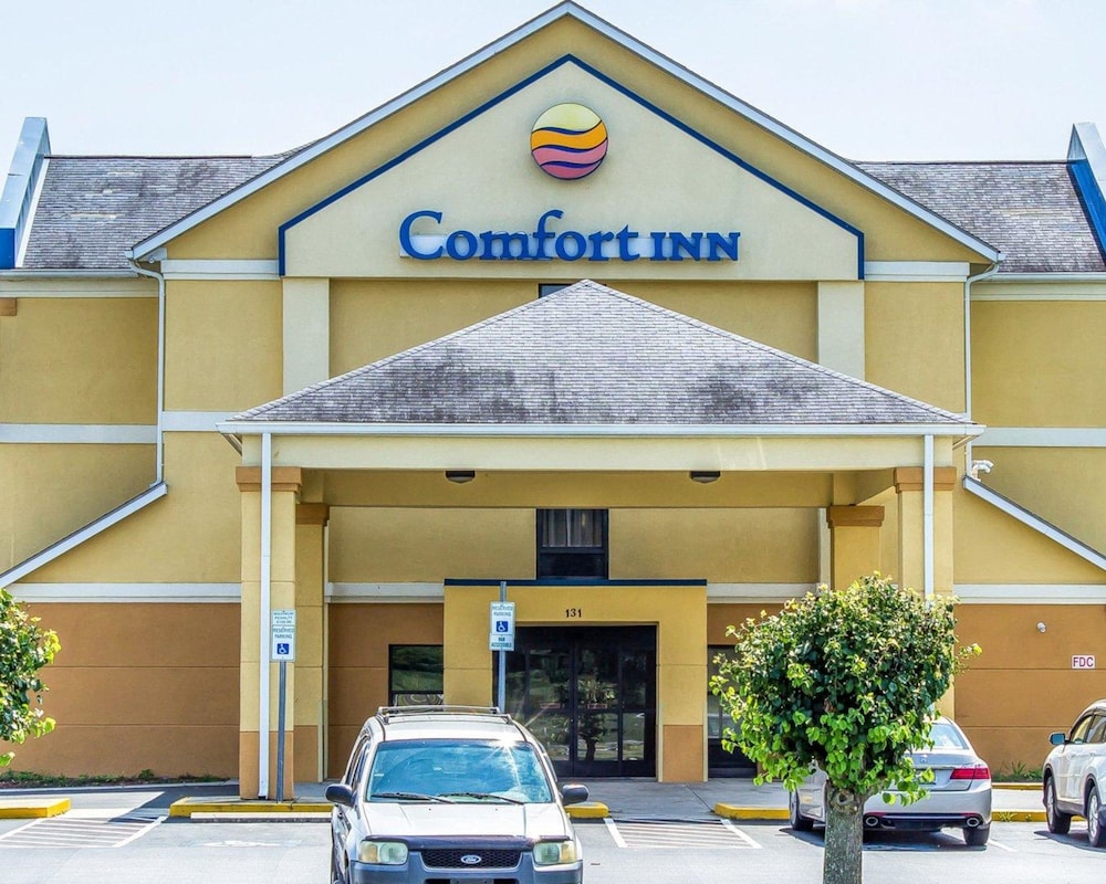 Comfort Inn Dunn 2/30