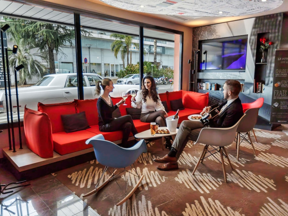 ibis Cannes Mandelieu 46/76