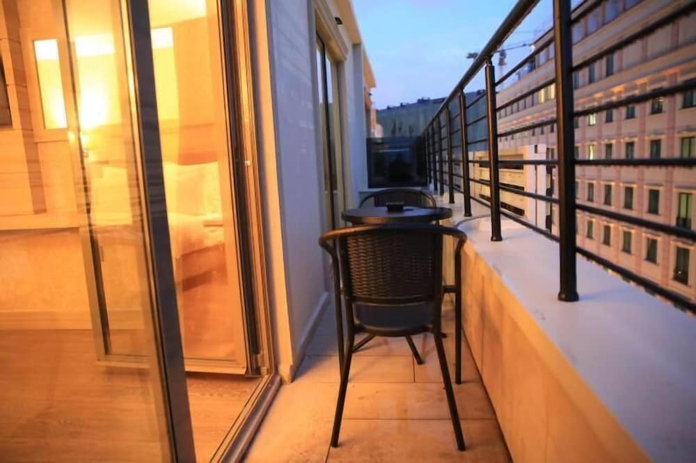 Regard Hotel 3/61