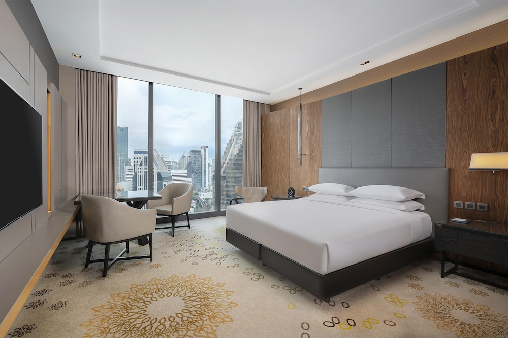 Hyatt Regency Bangkok Sukhumvit 17/76