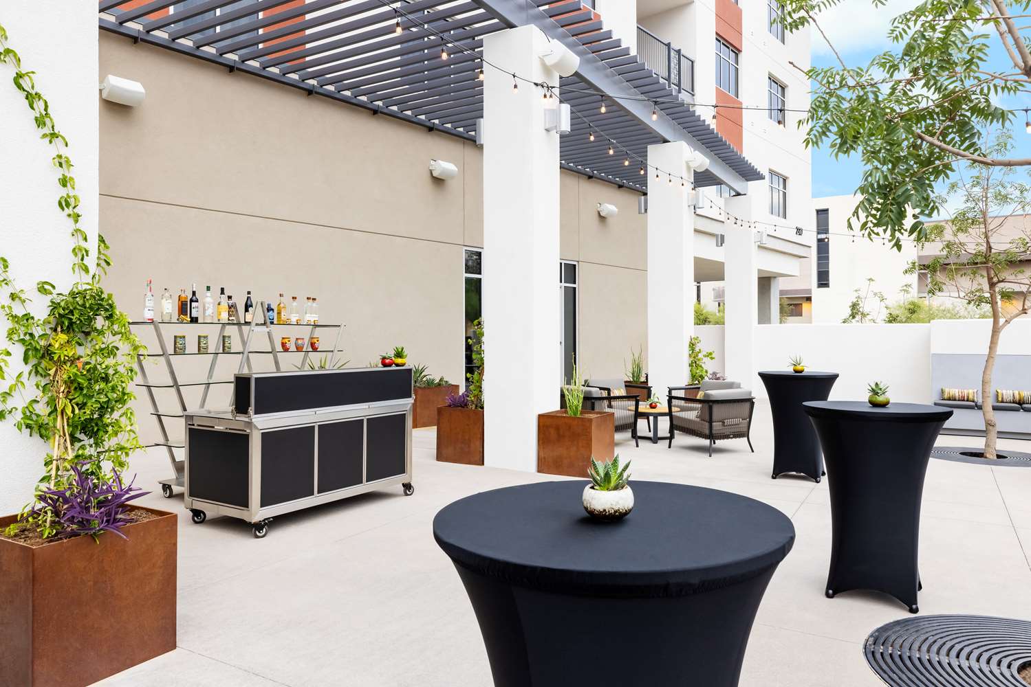 Doubletree By Hilton Tucson Downtown Convention Center 14/30