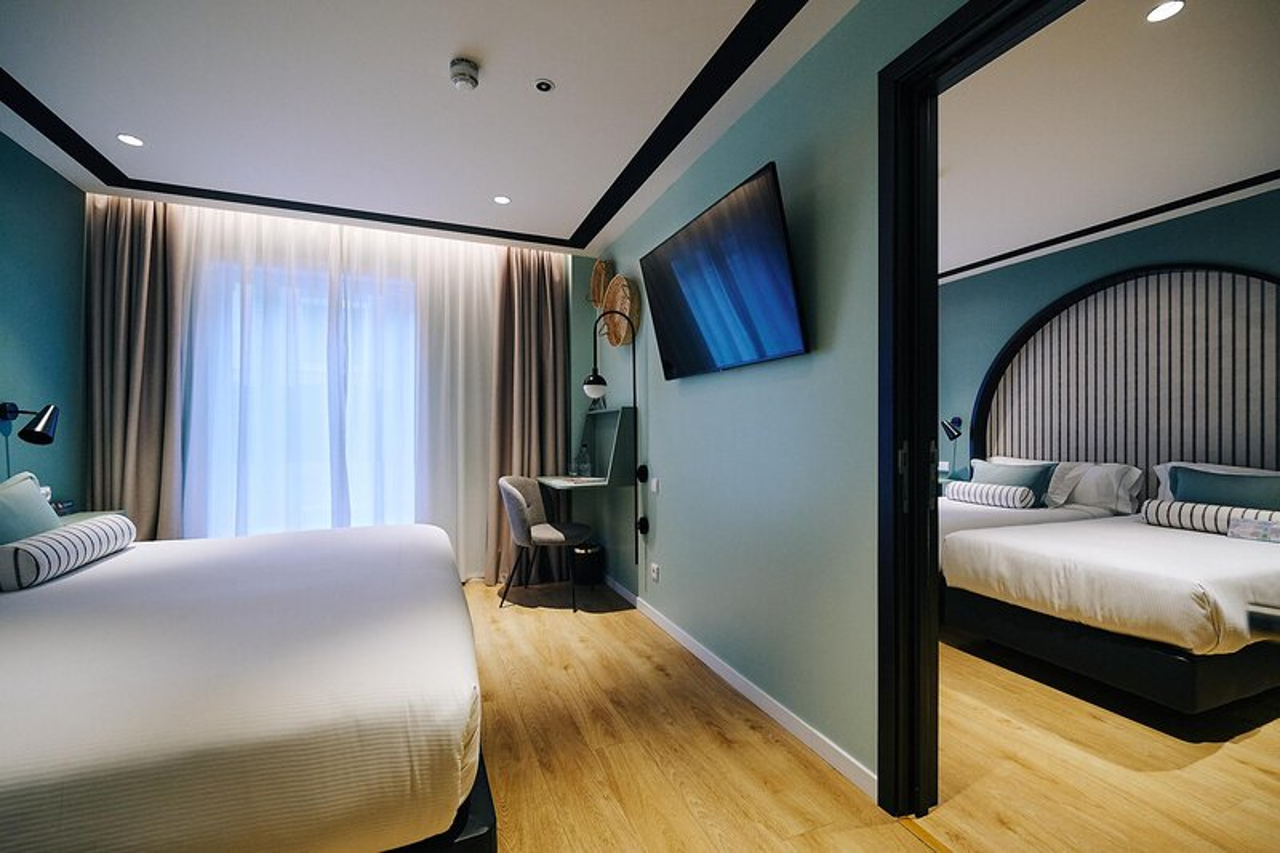 Hotel Vincci Bonjardim 77/131