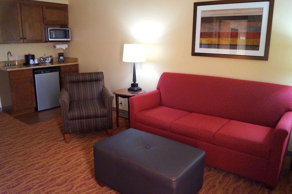 Hampton Inn Altoona 26/40