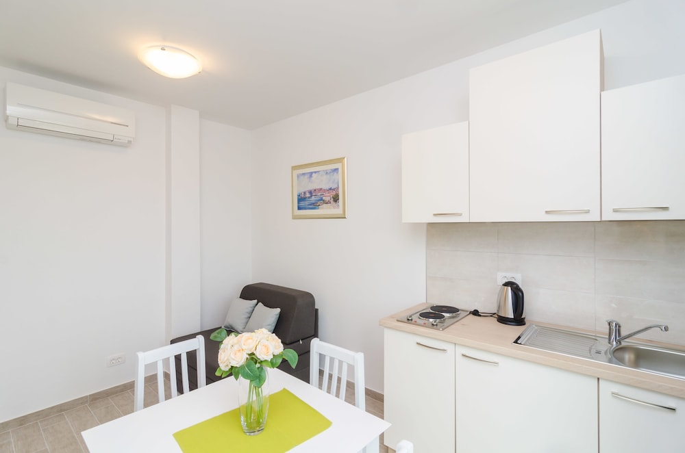 Apartments Villa Dadic 28/70