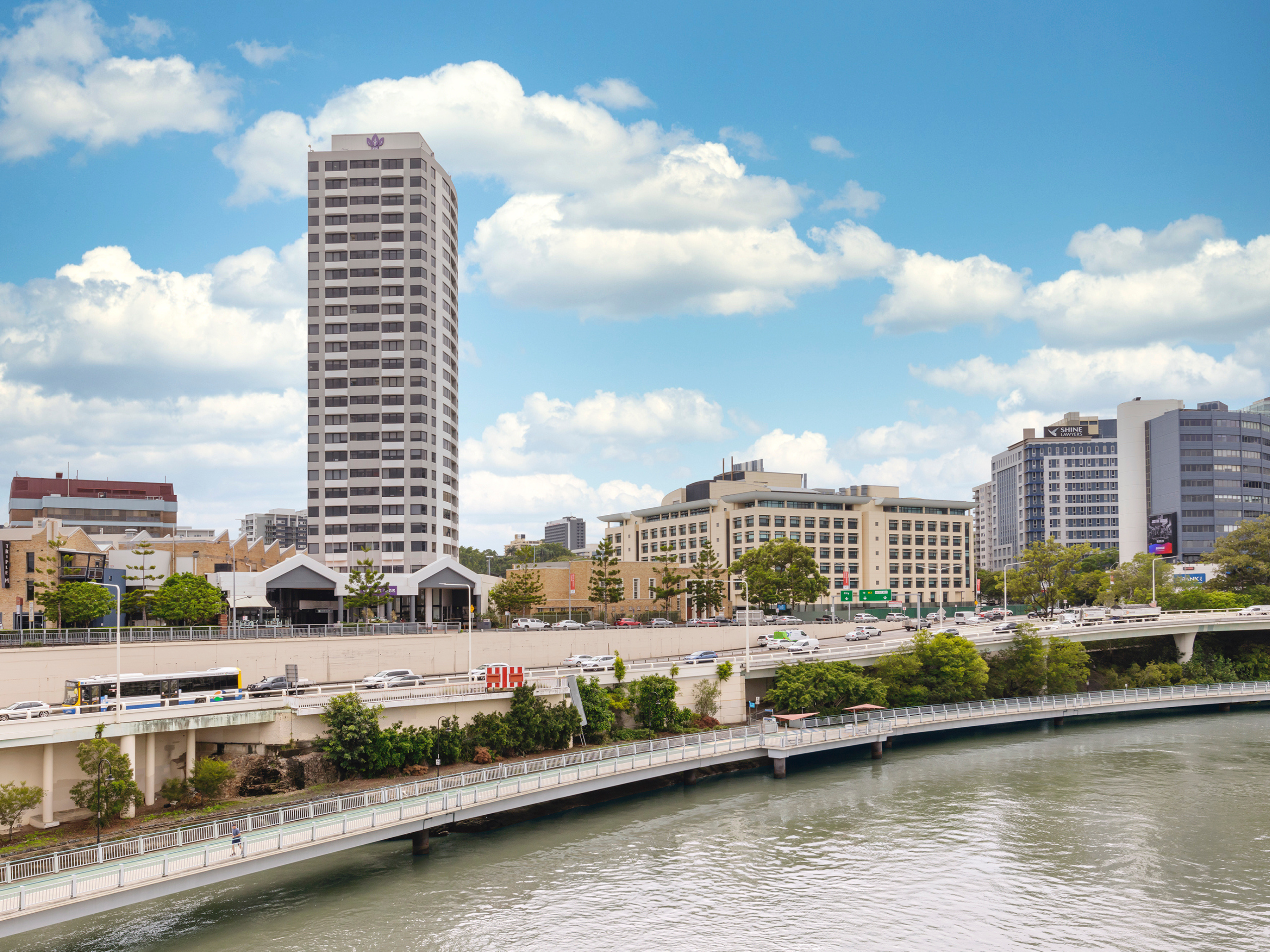 PARK REGIS NORTH QUAY 54/58