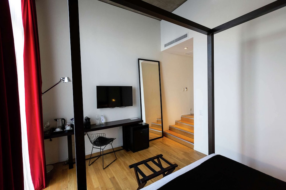 Anselmo Buenos Aires Curio Collection By Hilton 36/47
