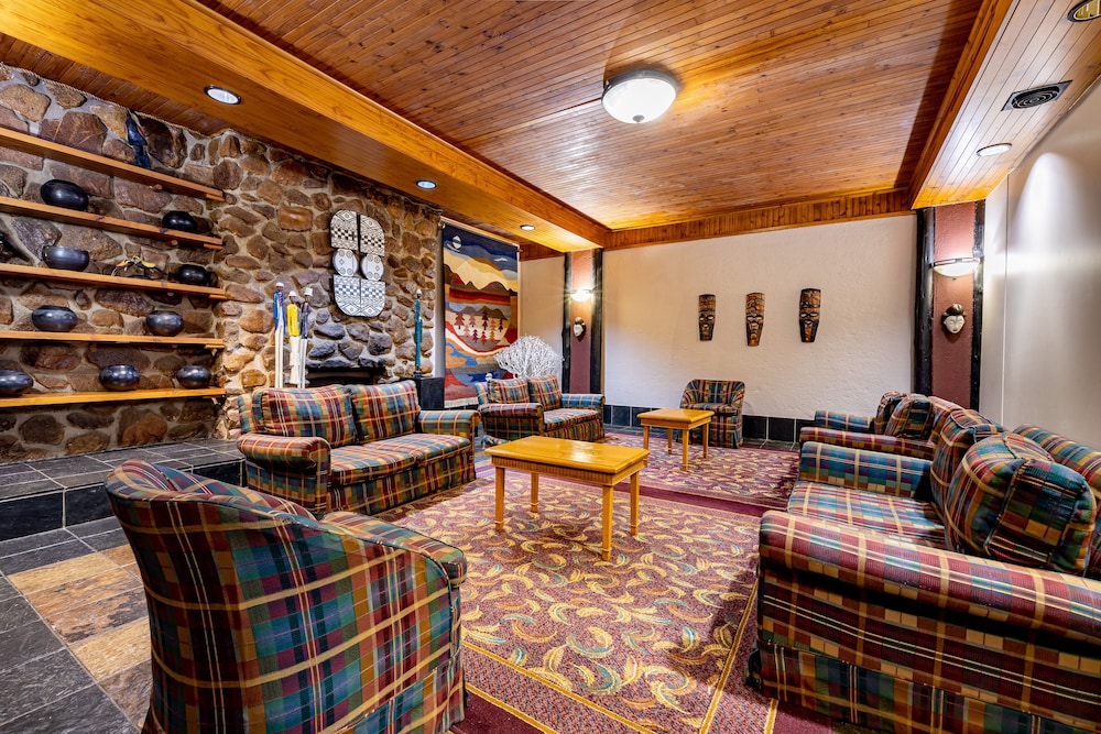 Pine Lake Inn 27/50