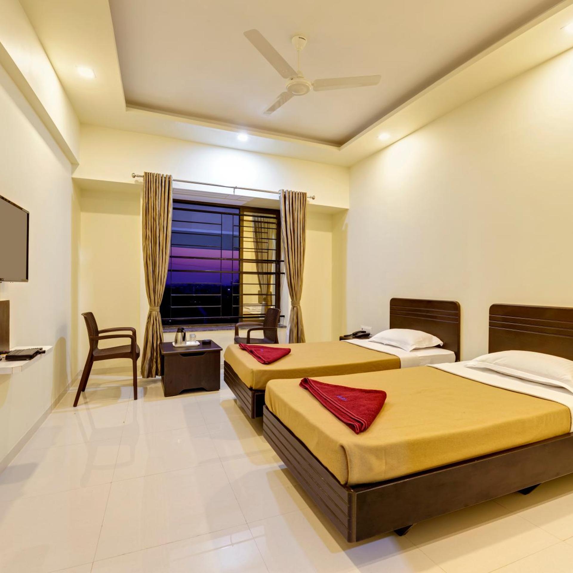 Galaxy Inn 18/50