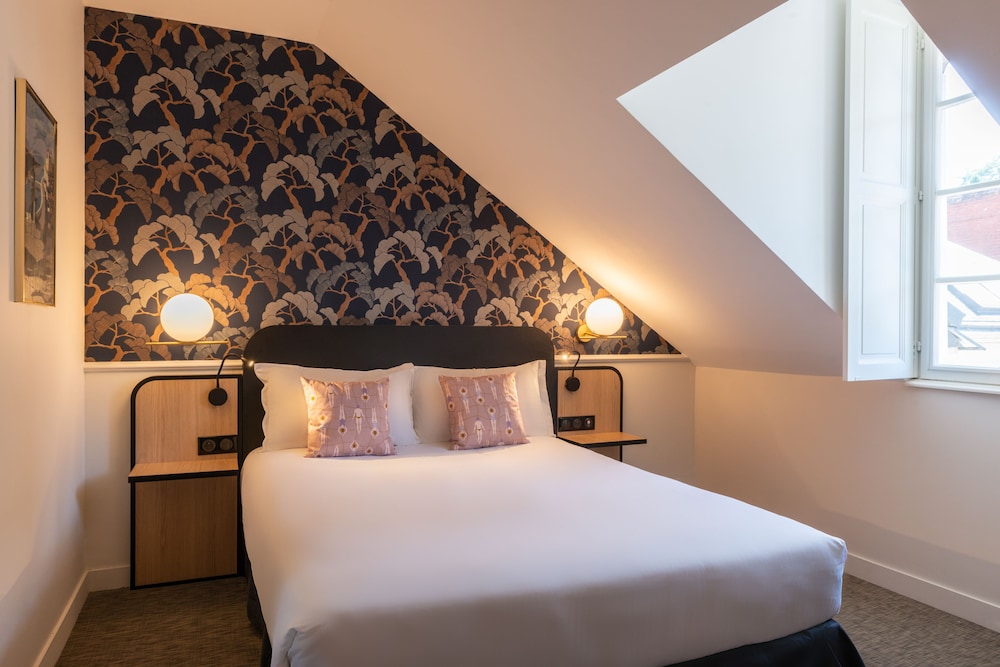 Hotel Anne D Anjou 12/65