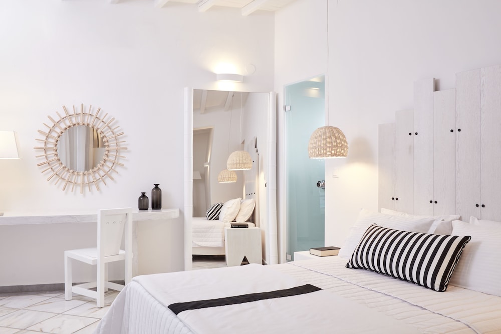 Mr Mrs White Paros 26/76