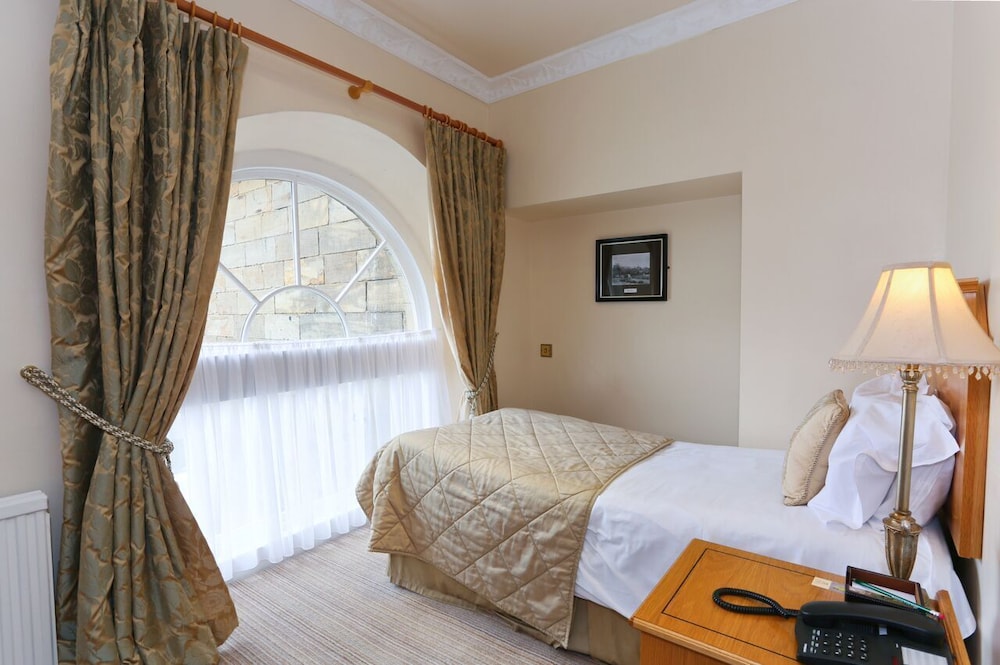 Waterton Park Hotel 17/58