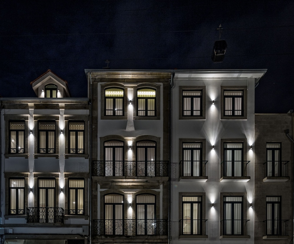 296 Heritage Apartments 1/71