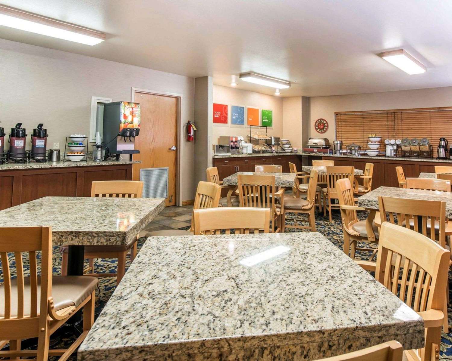 restaurant cafeteria