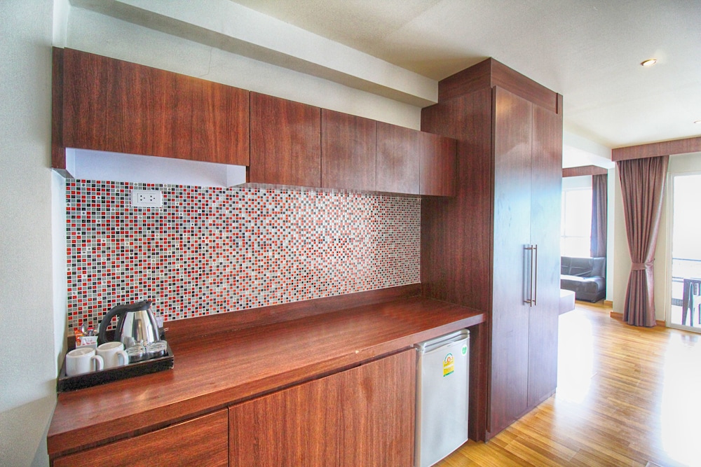 Oceanview Treasure Hotel & Residence 7/58