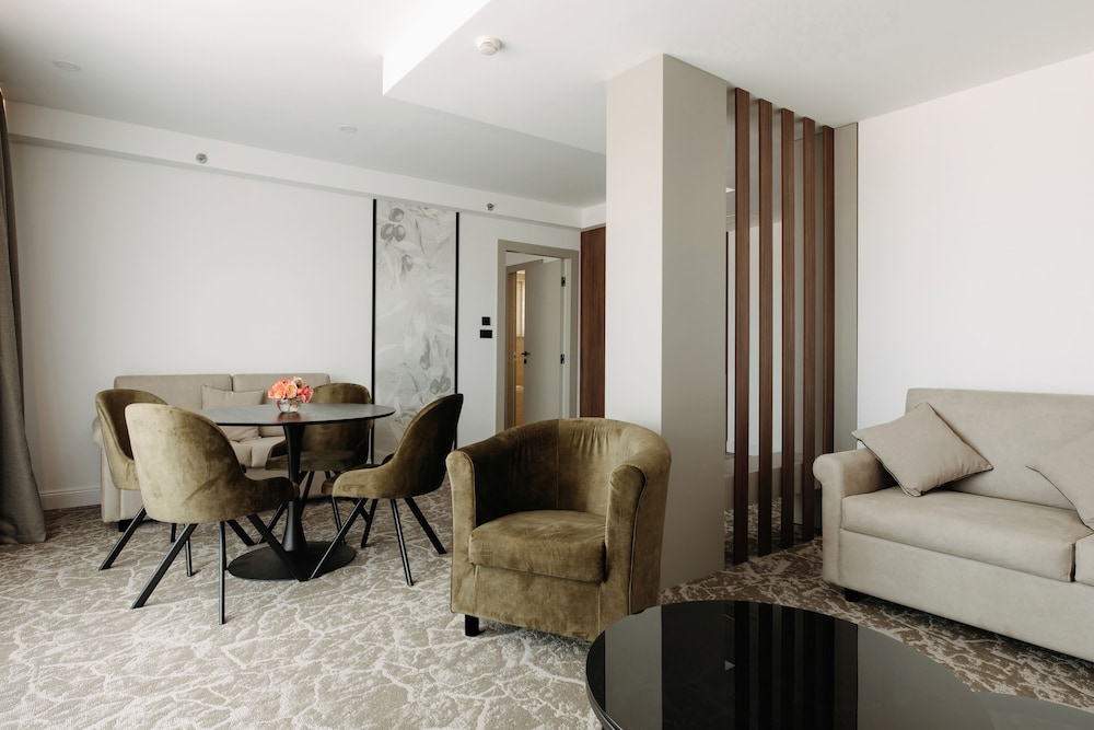 Hotel Fanat 60/76