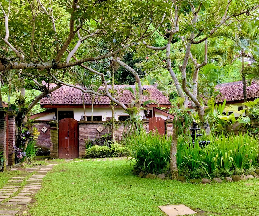 Rumah Boedi Private Residence Villa 51/64