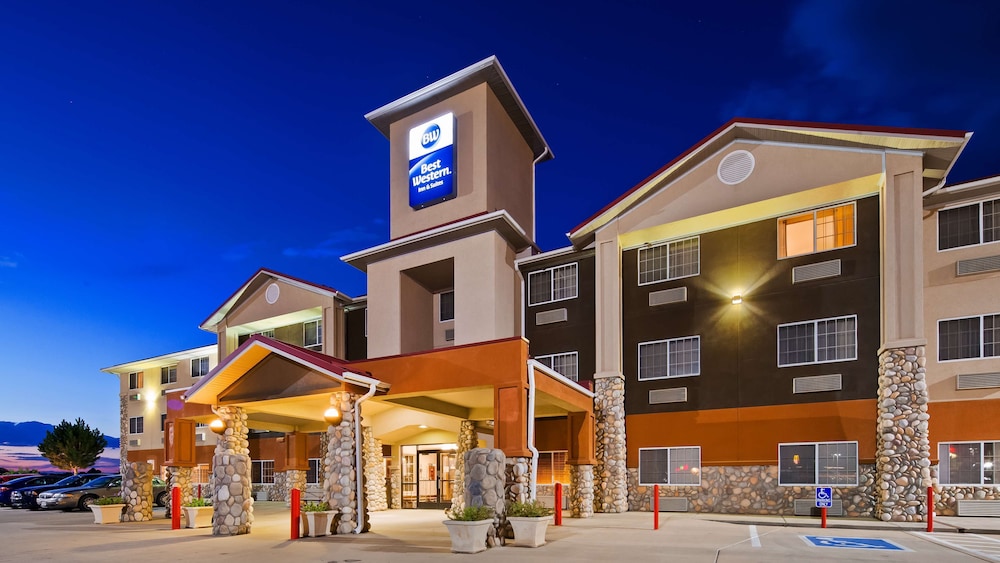 Best Western Firestone Inn & Suites 5/34