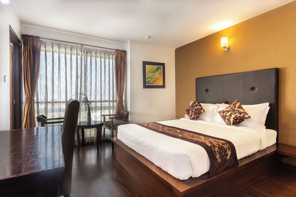 Suite Homes 10/50