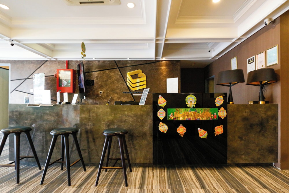 Swing & Pillows at Golden Roof Hotel Seri Iskandar, Ipoh 6/30