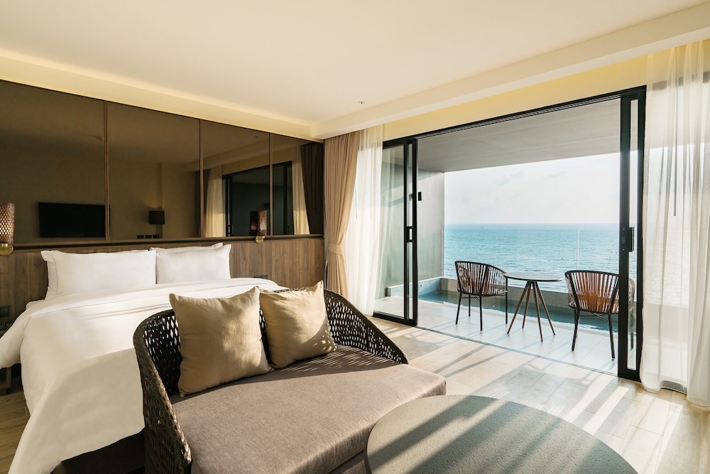 Skypool, Double Bed, Ocean Front