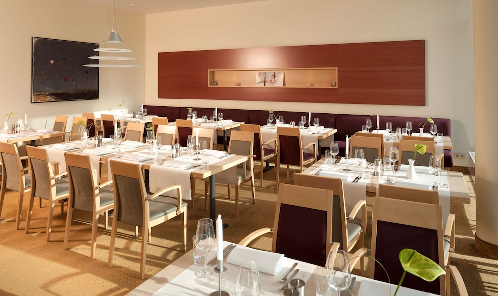 Essential by Dorint Berlin-Adlershof 39/50