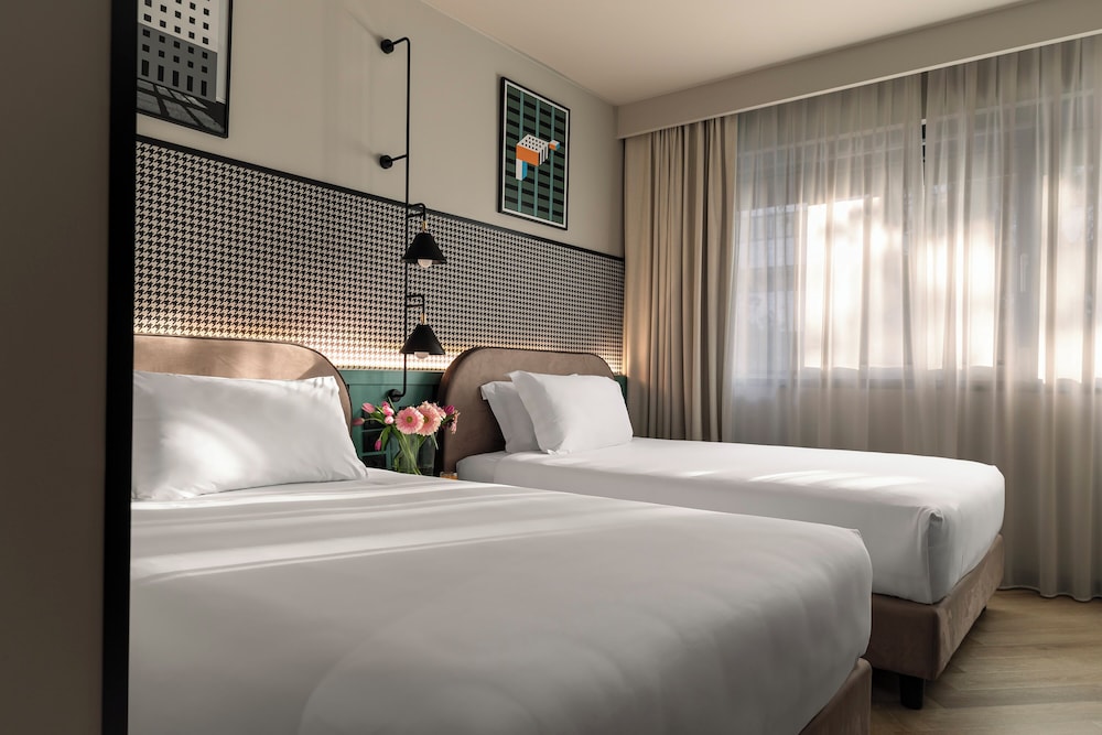 Prestige, Triple, King Bed, Sofa