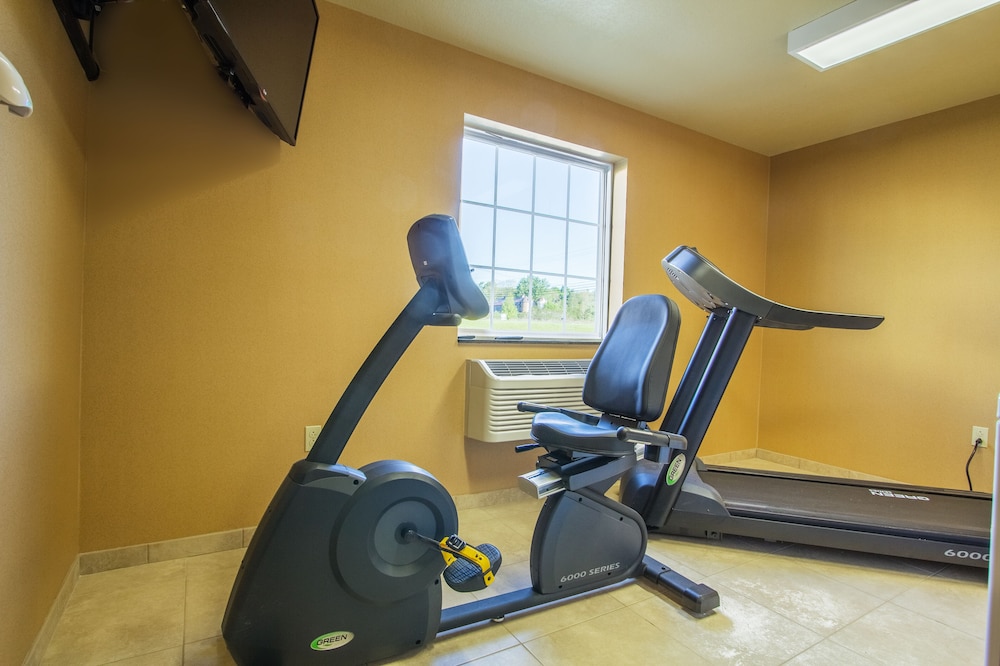 Cobblestone Inn Suites Corry Pa 40/70
