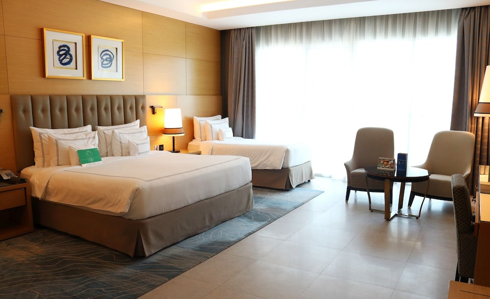 Grand Cosmopolitan Hotel 22/73