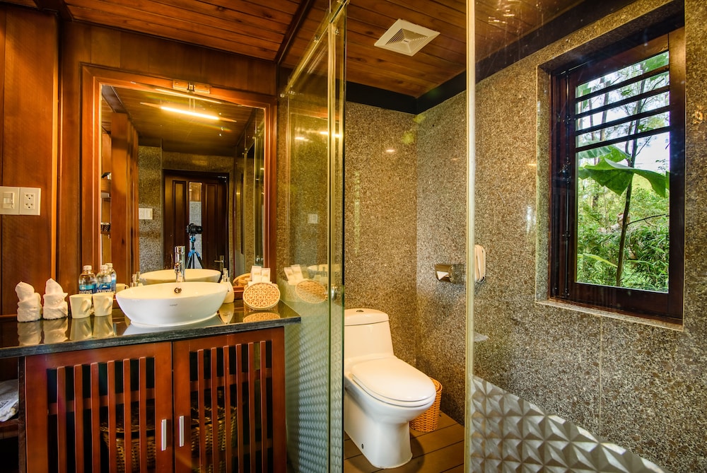 Sankofa Village Hill Resort And Spa 35/41