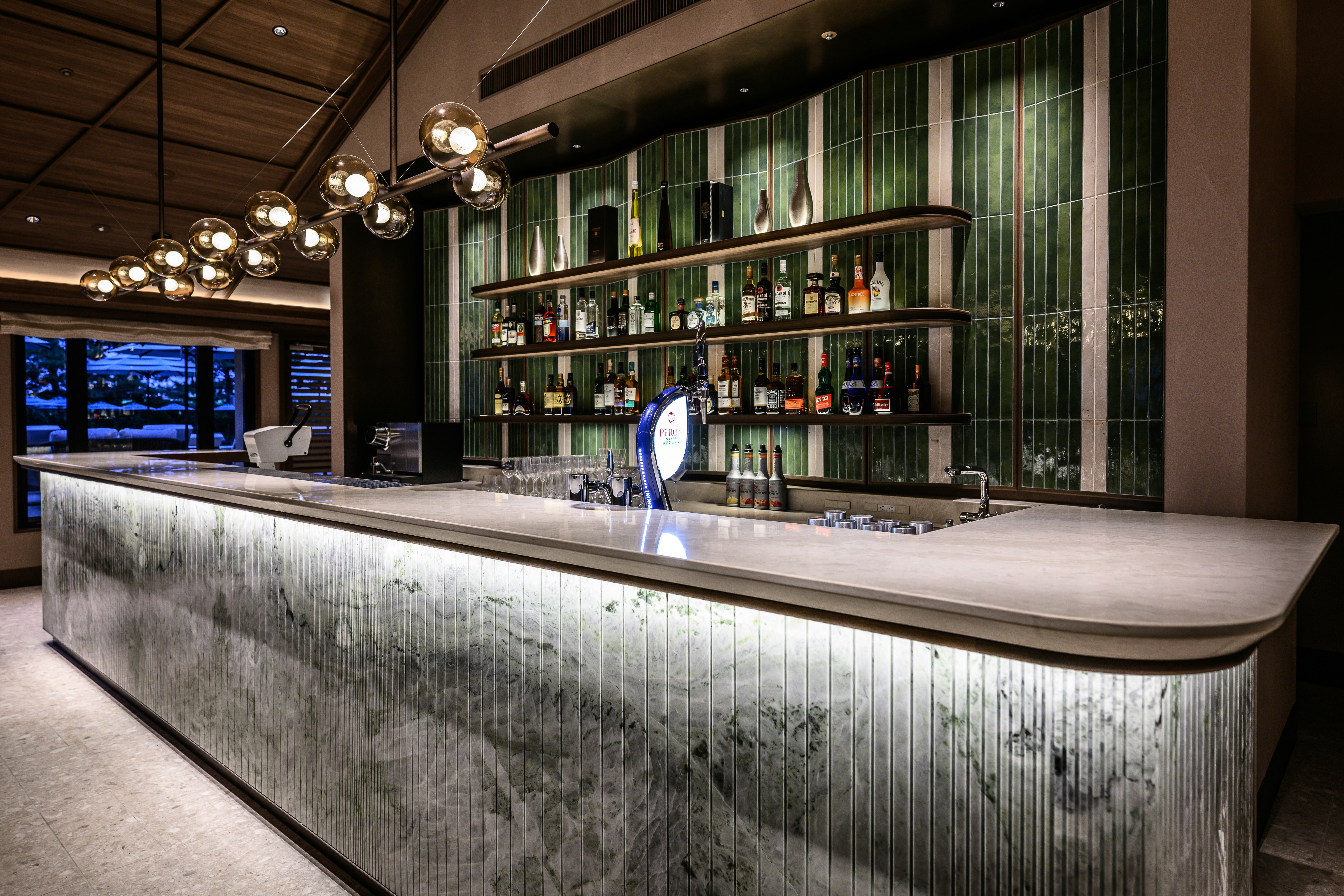 Hilton Tokyo Bay 14/76