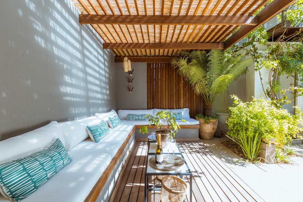 Cape Standard Guest House 35/59