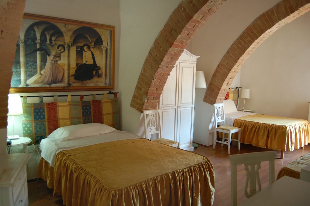 IL CASATO RESIDENCE 30/54