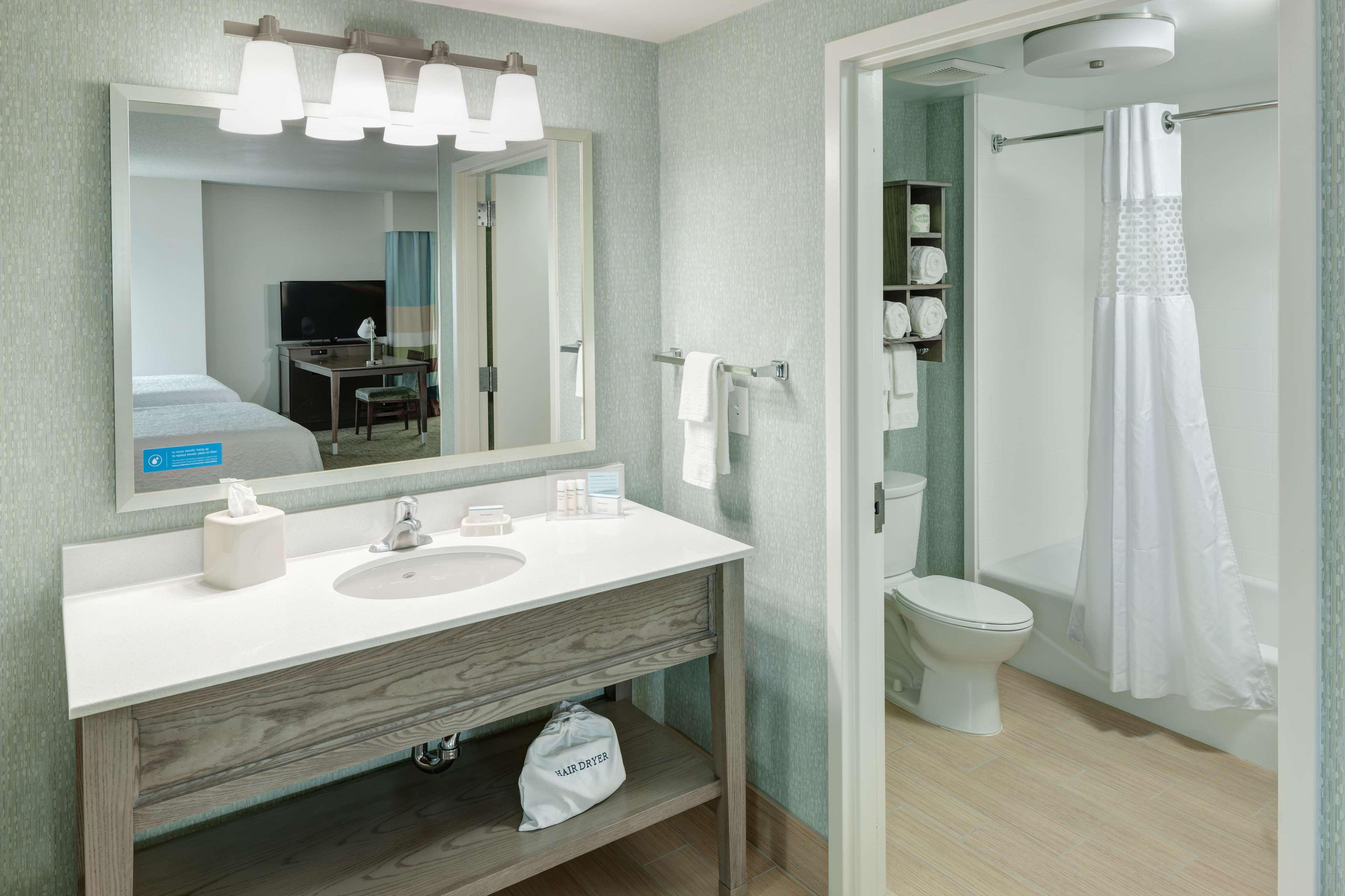Studio, 2 Queen Beds, Ocean Front, Sofa, Accessible