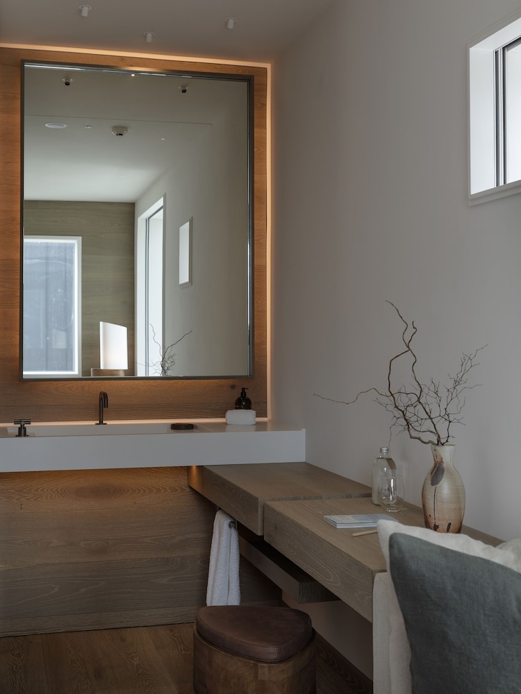 The Hotel Britomart 50/50