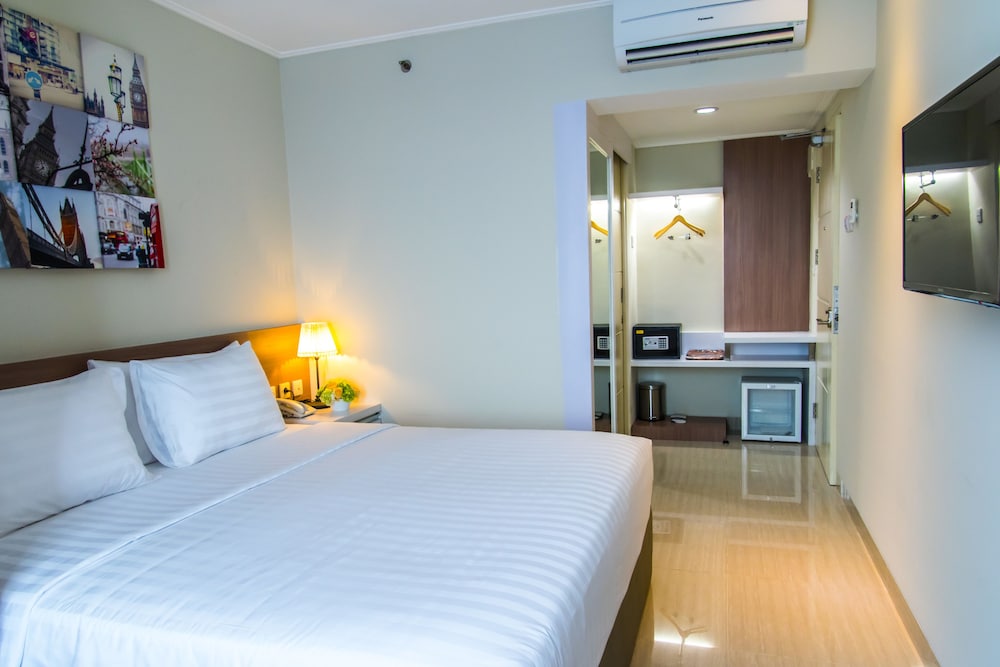 Hotel Dharmein Jakarta 13/58
