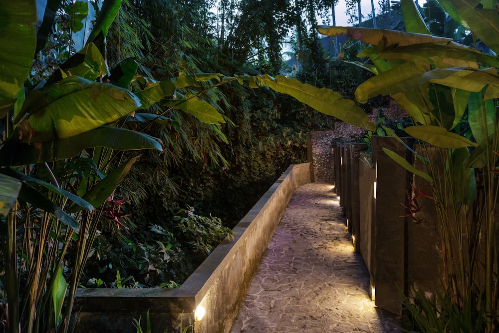Suara Air Luxury Villa Ubud 43/50