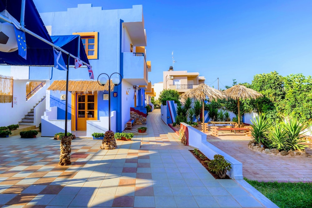 Eltina Apartments 21/36